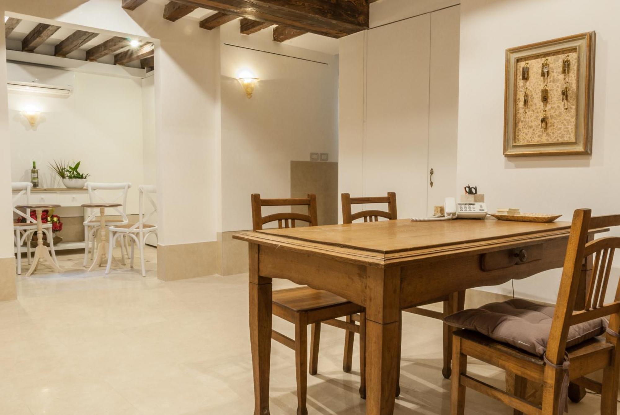 ונציה Ca' San Trovaso - 6 Rooms מראה חיצוני תמונה