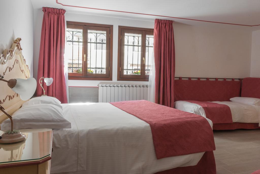 ונציה Ca' San Trovaso - 6 Rooms מראה חיצוני תמונה